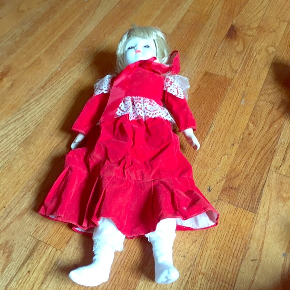 walda porcelain doll